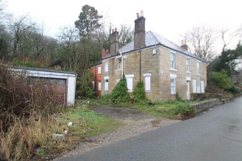 Property photo 2 of 24