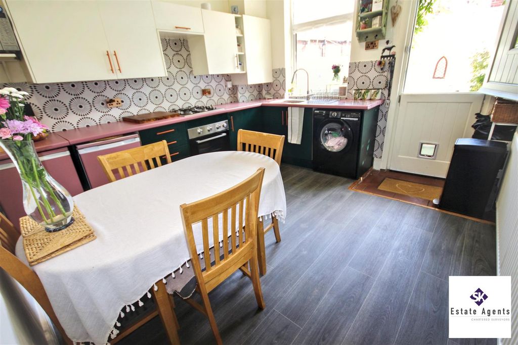 Property photo 2 of 18 Kitchen/Diner