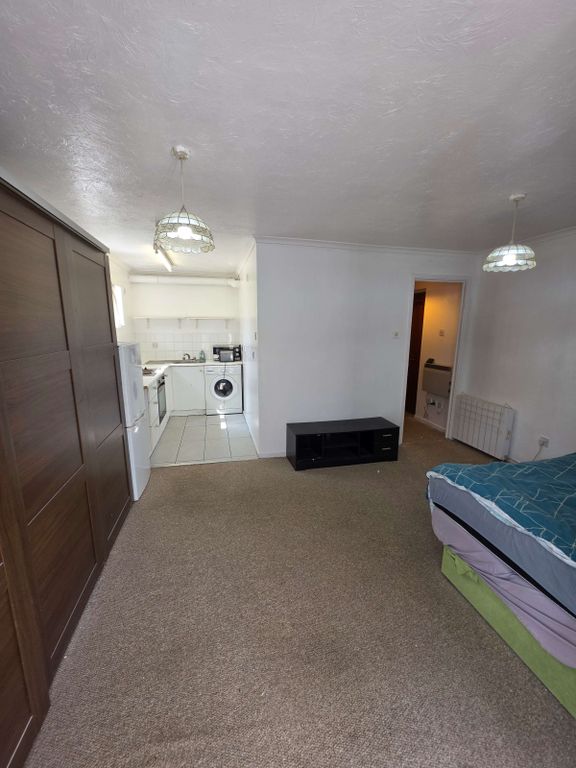 Property photo 3 of 12 Gallery