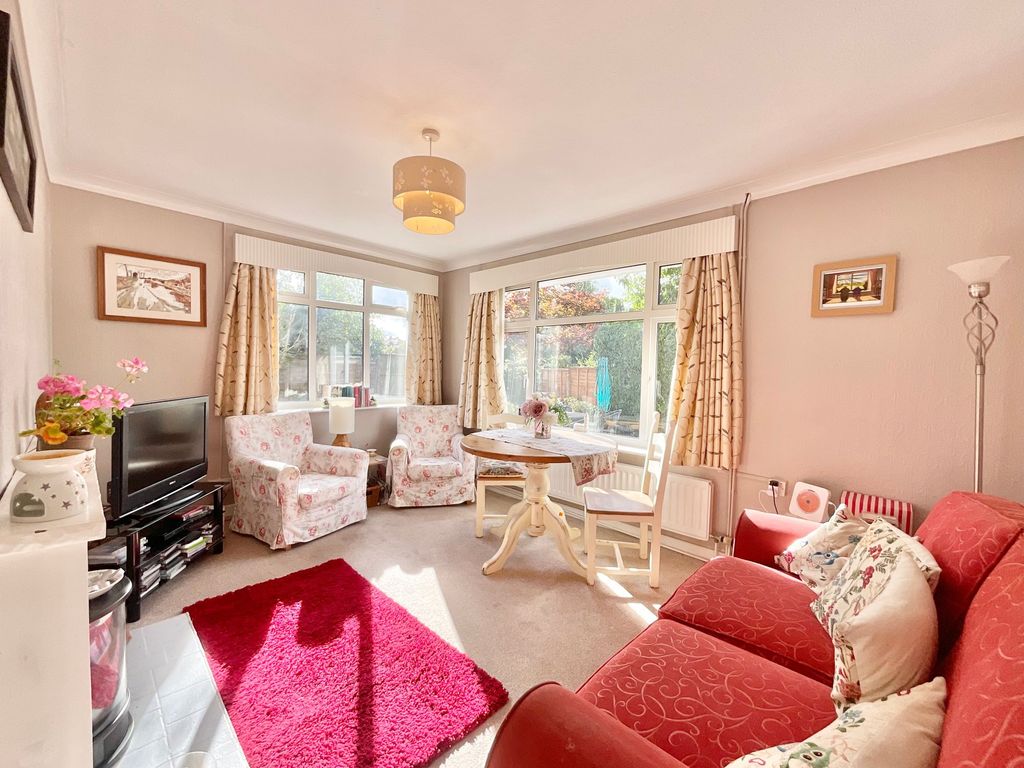 Property photo 2 of 22