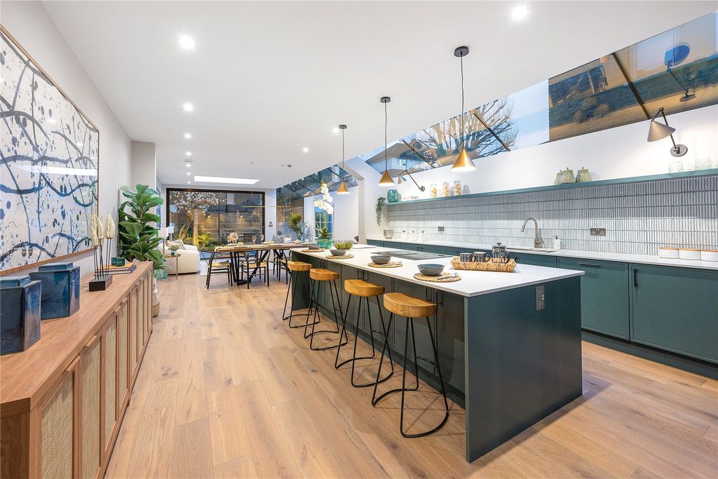 Property photo 2 of 25 Picture No. 88