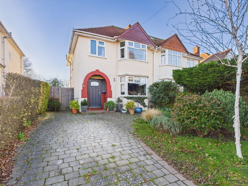 Property photo 1 of 11 Picture No. 24