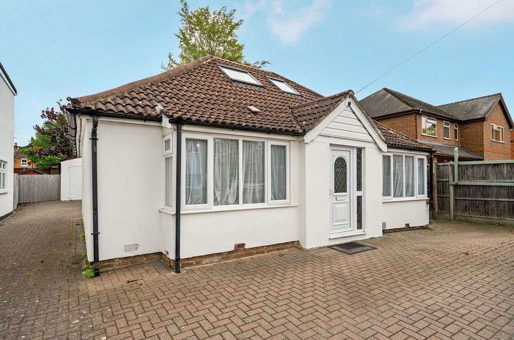 Property photo 1 of 15 1452583-24-69F0c1...