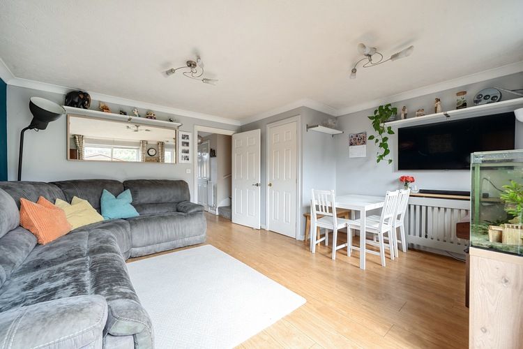 Property photo 3 of 13