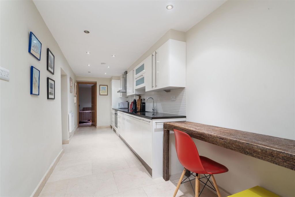 Property photo 2 of 11 P07 (15).Jpg