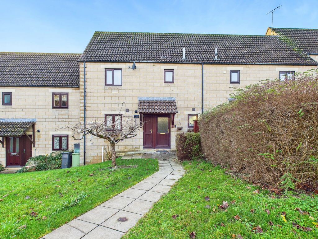 Property photo 3 of 17 Cam01338G0-Pr0155-Still015