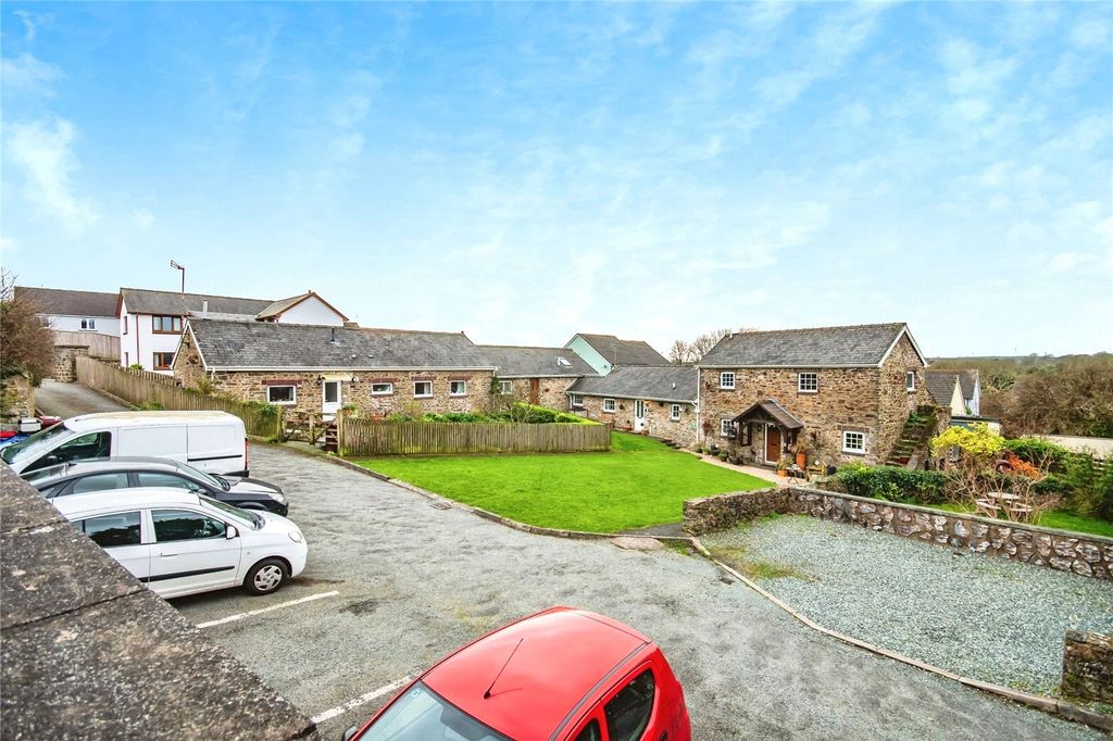 Property photo 2 of 14 Picture No. 02
