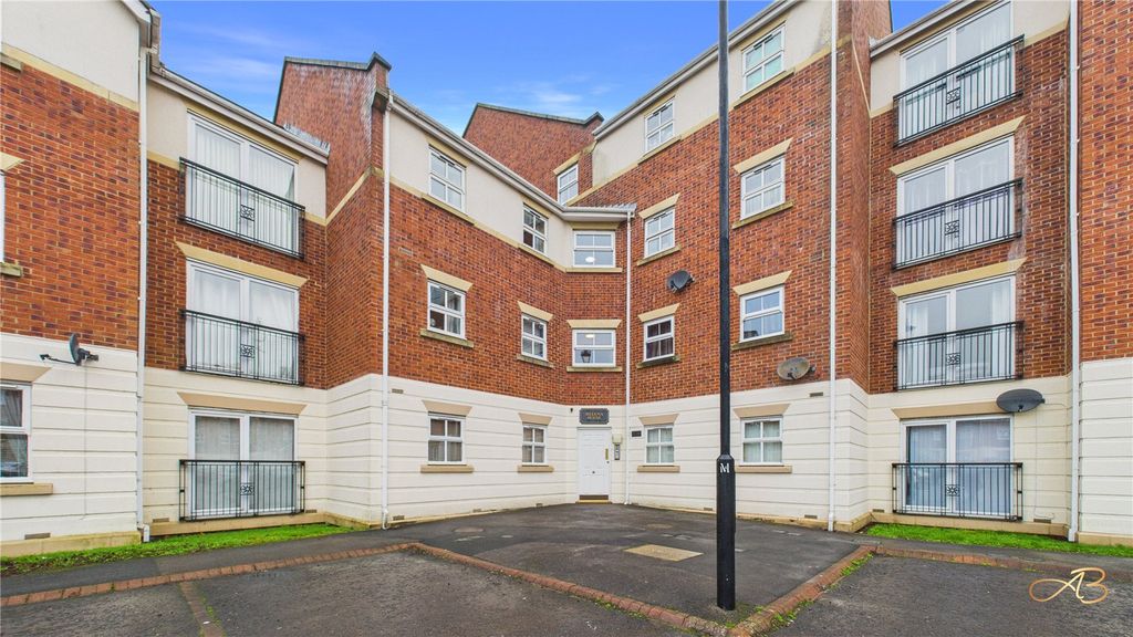 Property photo 3 of 10 Picture No. 14