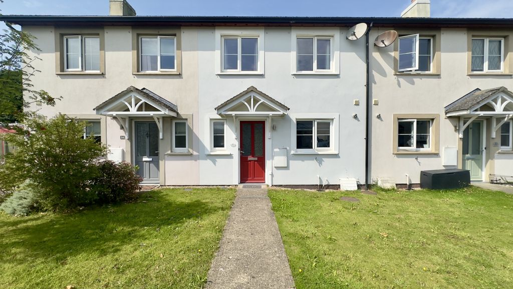 Property photo 1 of 12