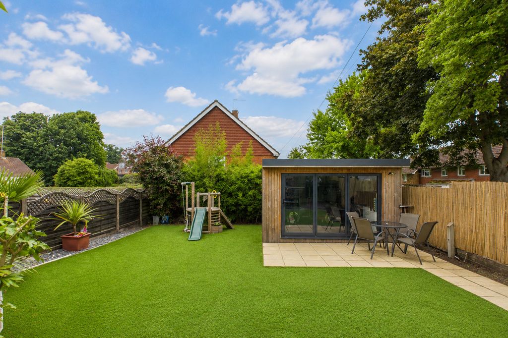 Property photo 3 of 19