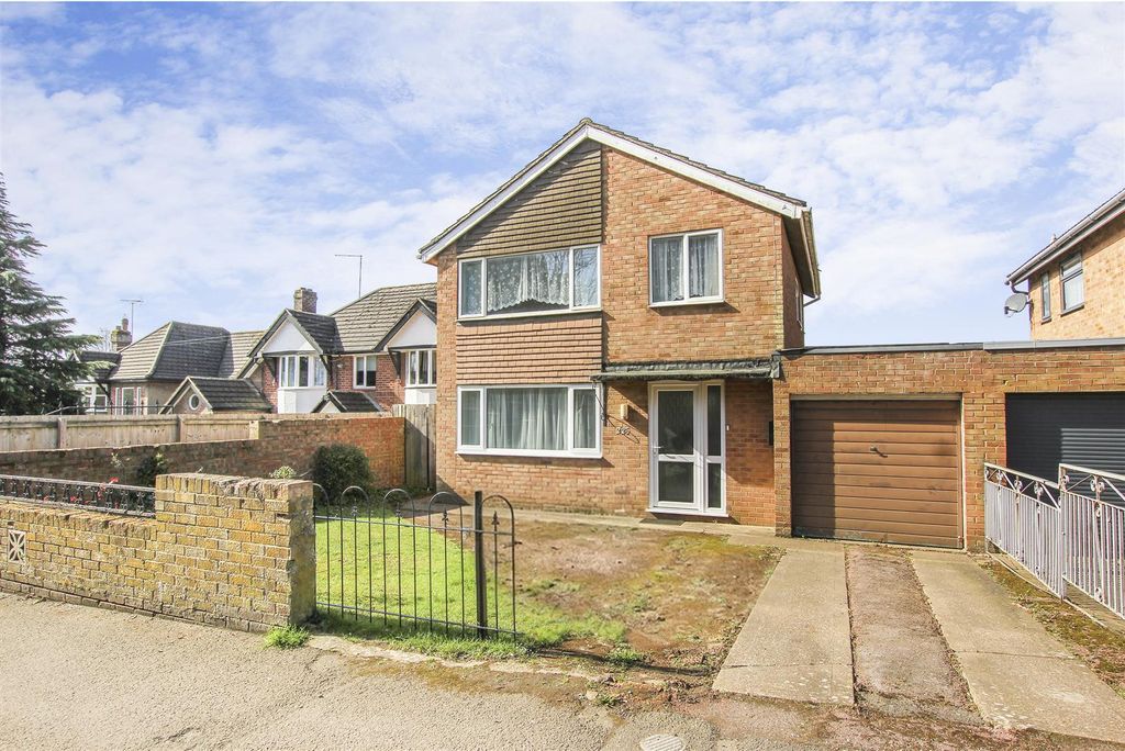 Property photo 1 of 14 Front