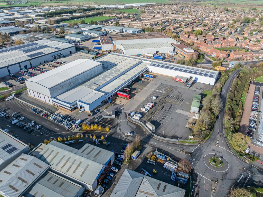 Property photo 2 of 13 Henry-John-House,-Northway-Trad.-Est.,-Ashchurch,-Tewkesbury-63-Edit.Jpg
