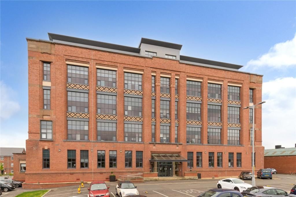 Property photo 1 of 18