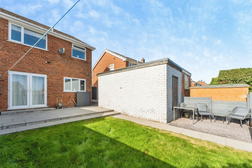 Property photo 2 of 24 Pbox-Img.Jpg