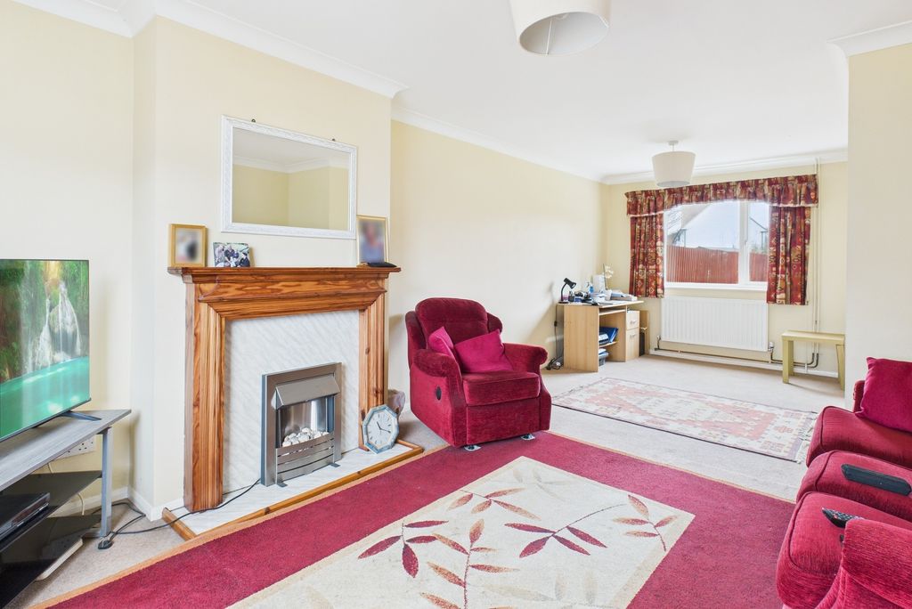 Property photo 2 of 10 Cam02545G0-Pr0548-Still002