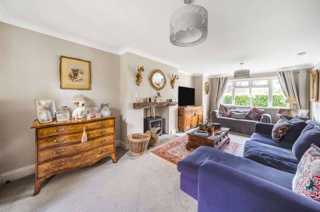 Property photo 3 of 16 978609 (2)