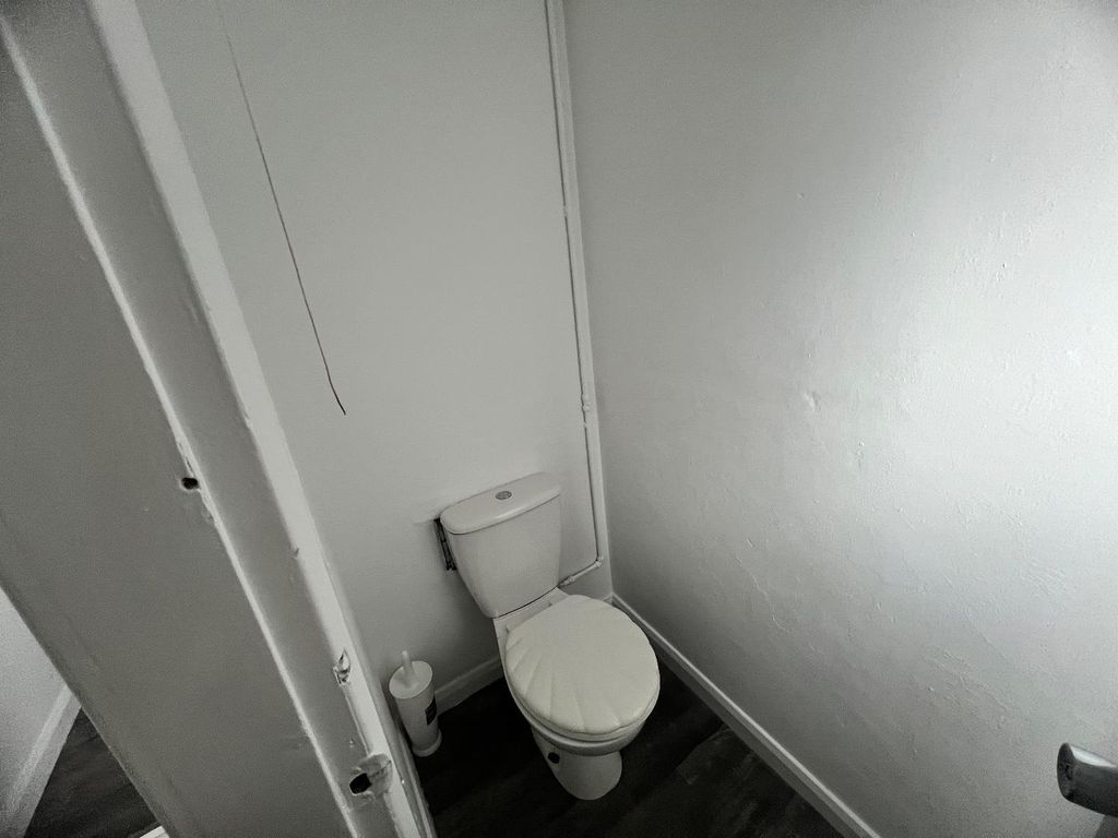 Property photo 3 of 16 Tempimagekzbwoa.Jpg