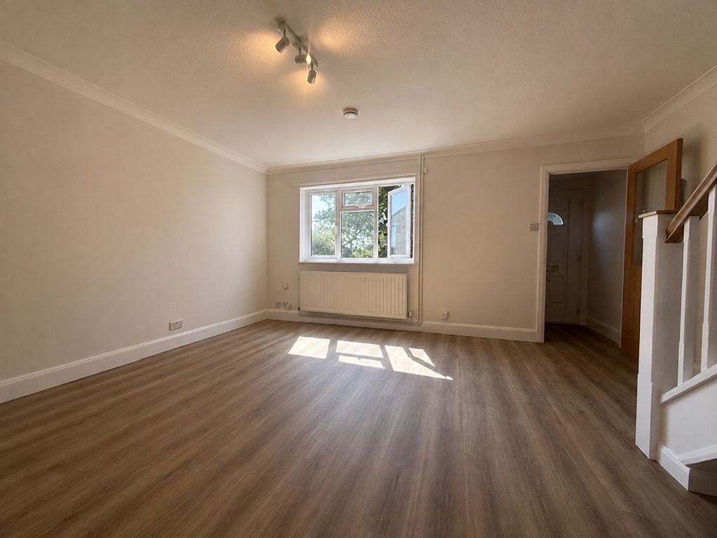 Property photo 3 of 10 Photo 8