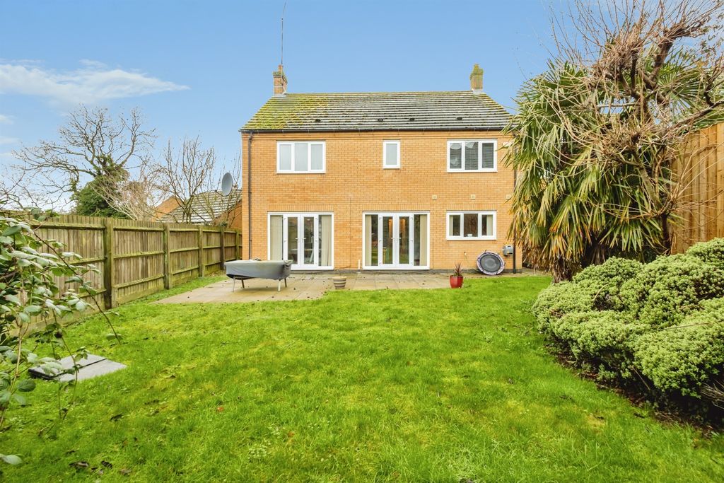 Property photo 3 of 18