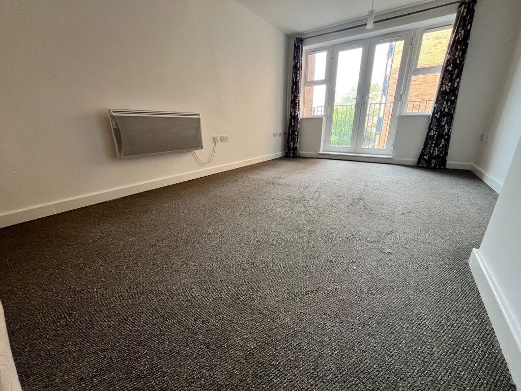 Property photo 2 of 7 4432494
