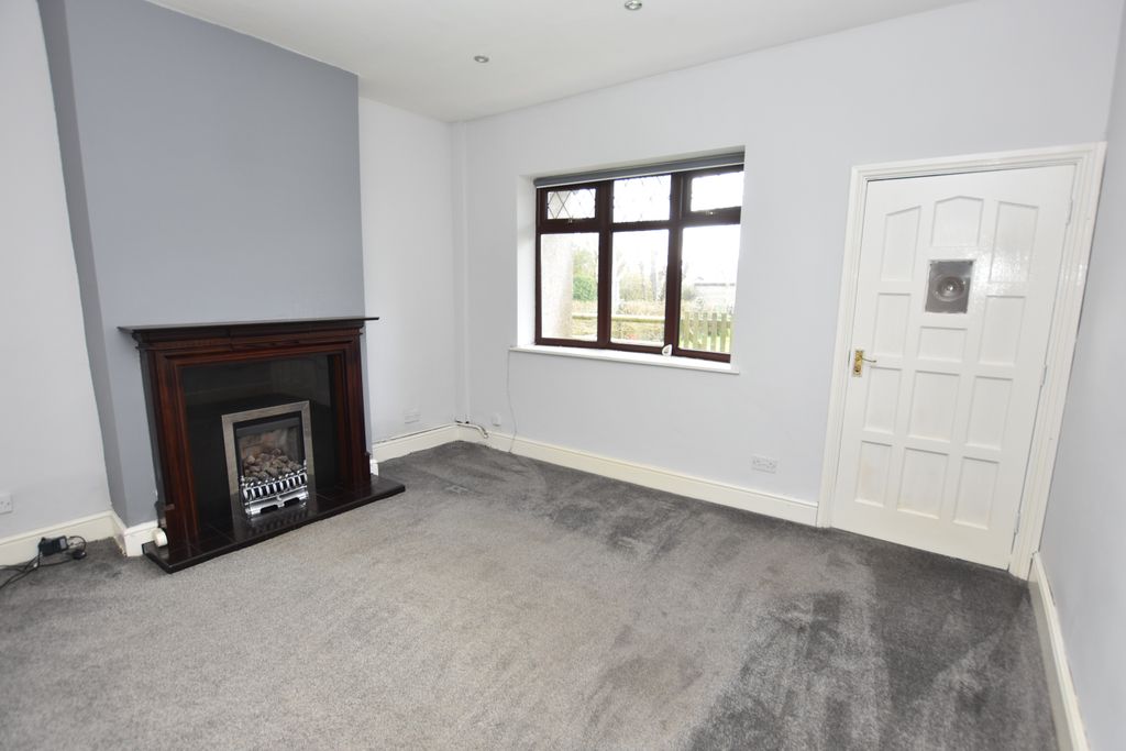 Property photo 3 of 35