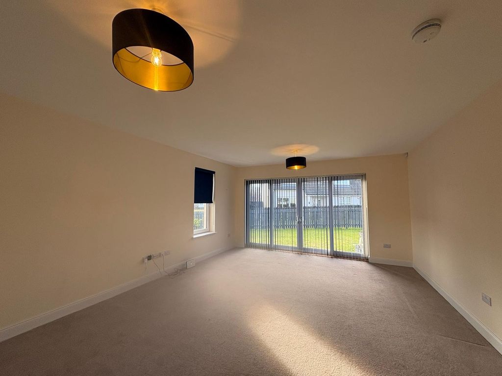 Property photo 2 of 17 Photo 2