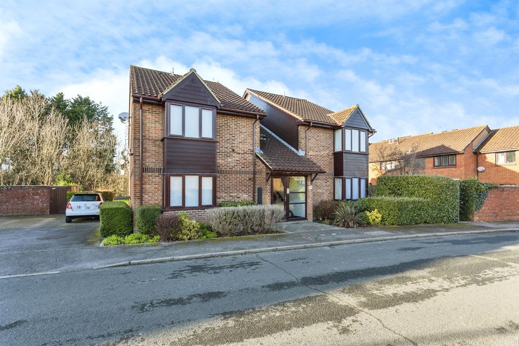 Property photo 1 of 10