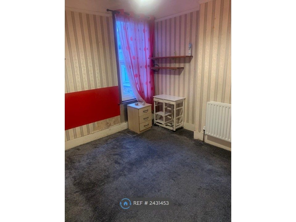 Property photo 2 of 3