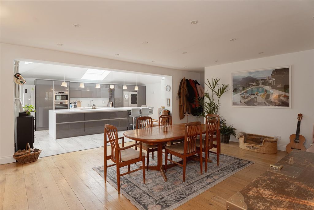 Property photo 2 of 20 2.Jpg