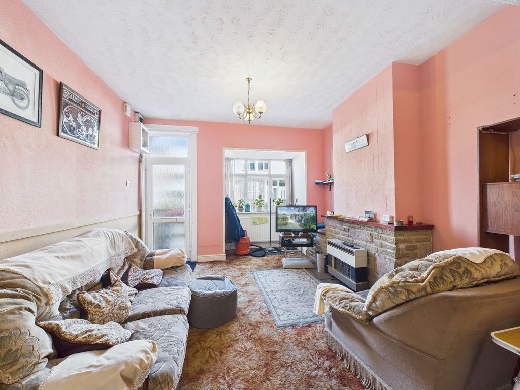 Property photo 2 of 5