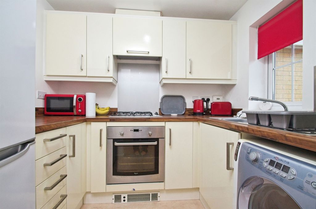 Property photo 2 of 15