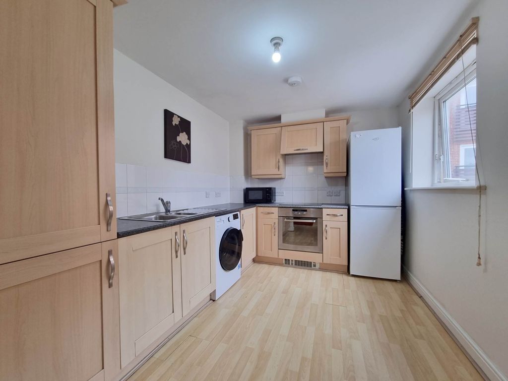Property photo 3 of 13