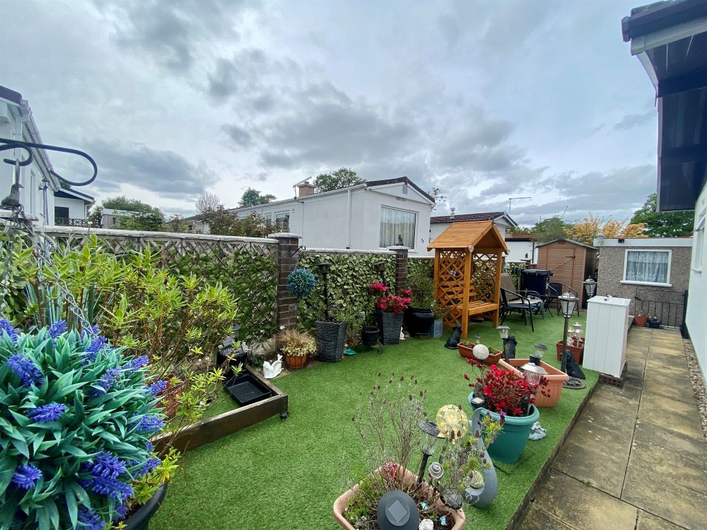 Property photo 2 of 16