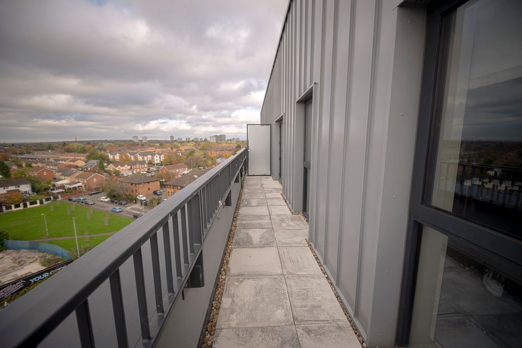 Property photo 3 of 9