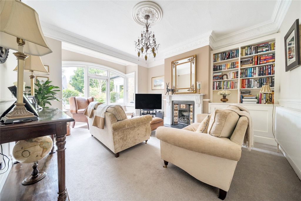 Property photo 2 of 36 Picture No. 17