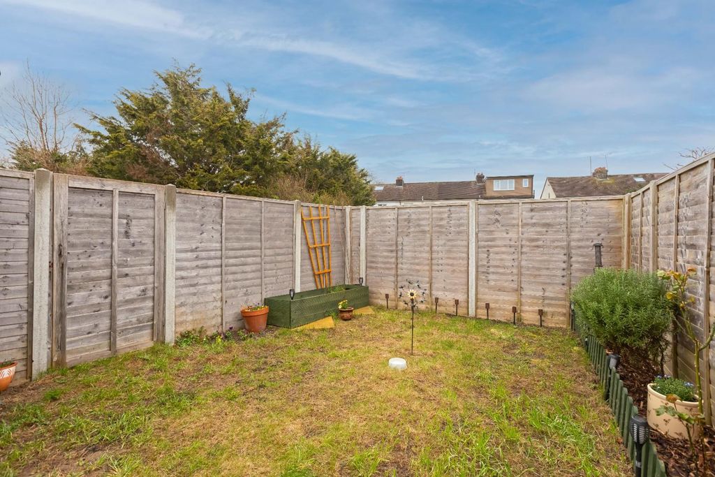 Additional image 4 of 2 bed flat for saleSchool Road, Upper Beeding, Steyning BN44