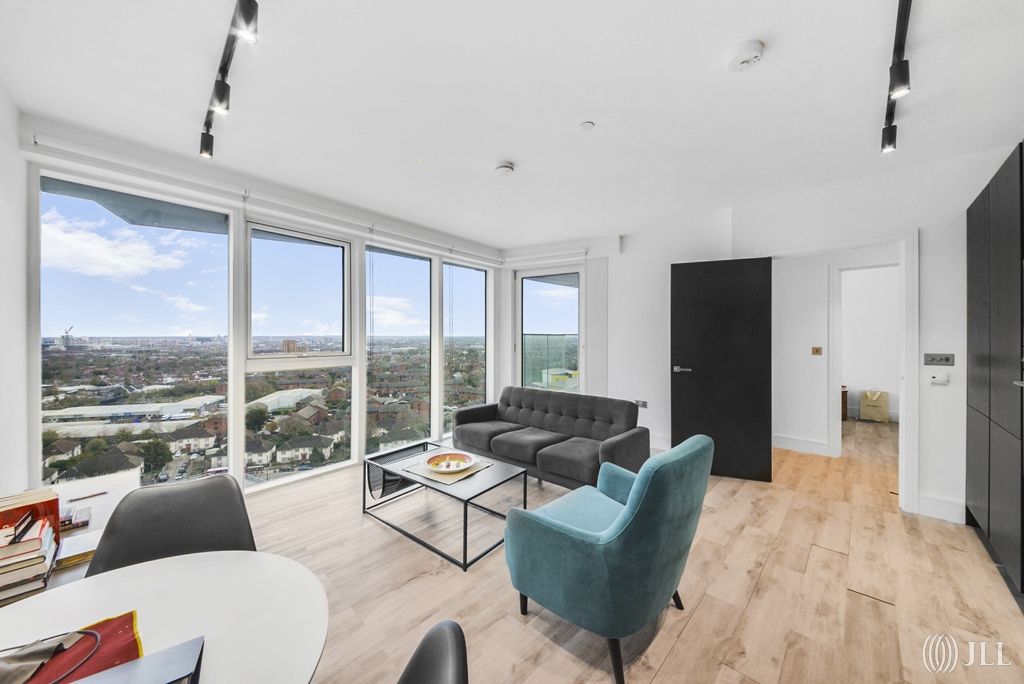 Property photo 2 of 10 Icon Tower