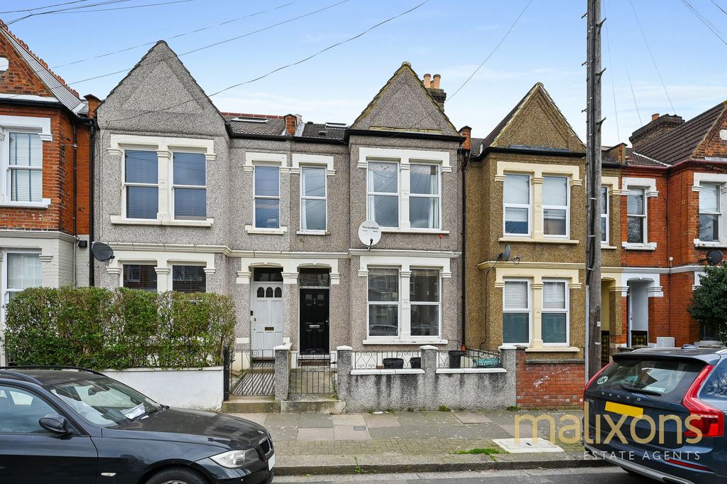 Property photo 1 of 13 External
