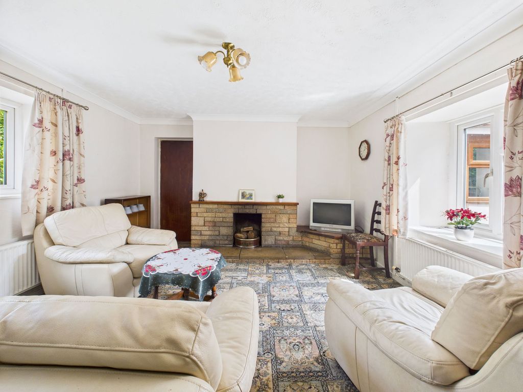 Property photo 3 of 16