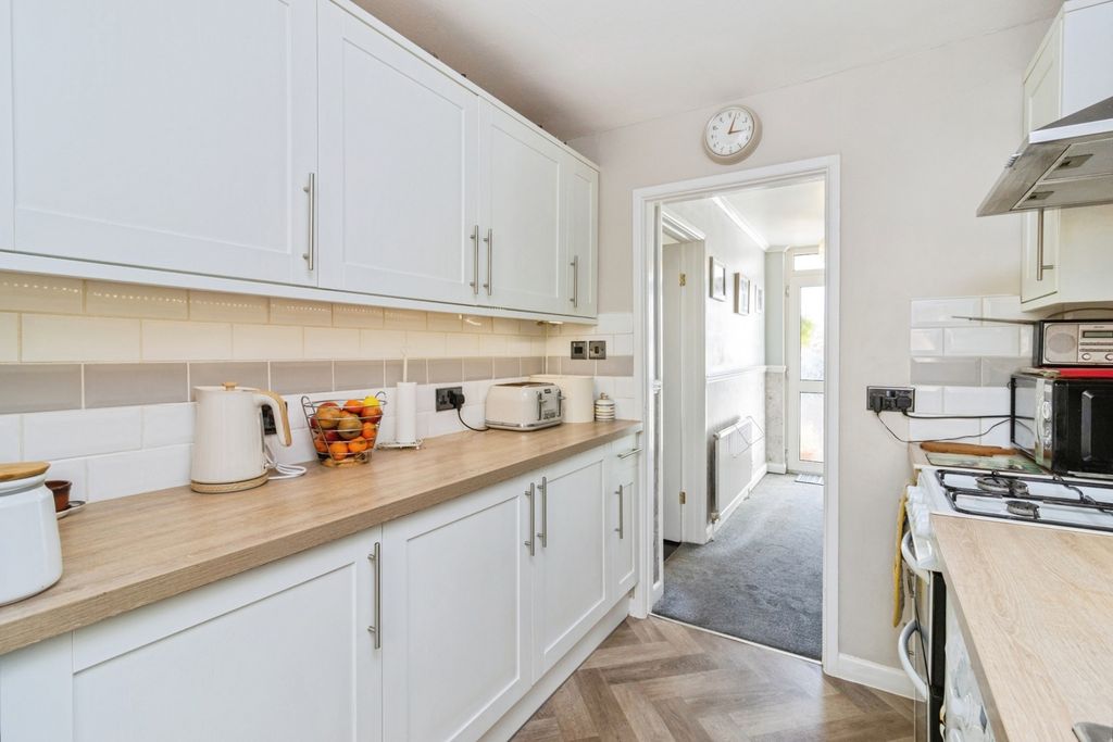 Property photo 3 of 19 Photo