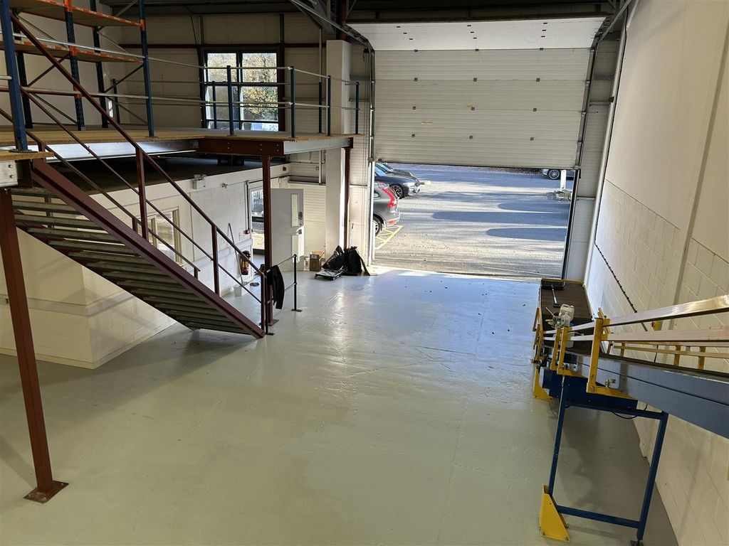 Property photo 2 of 5 2.Jpeg