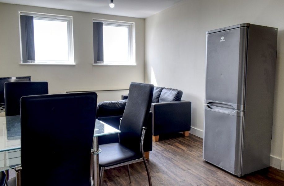 Property photo 2 of 9