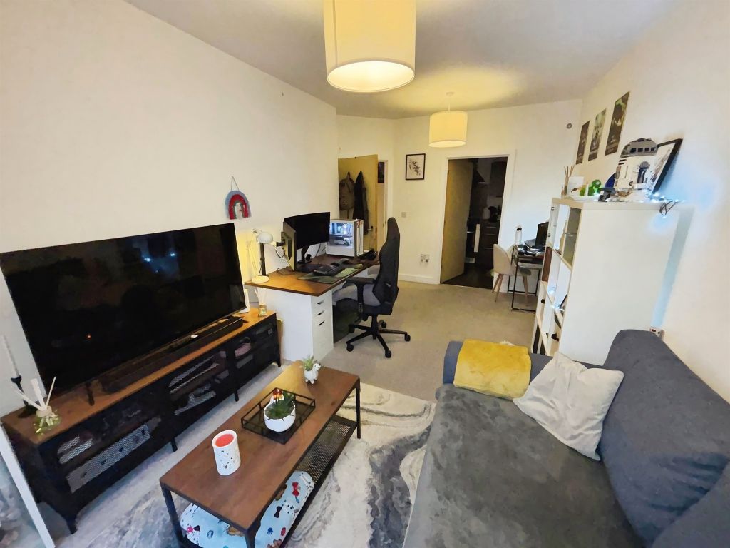 Property photo 3 of 10