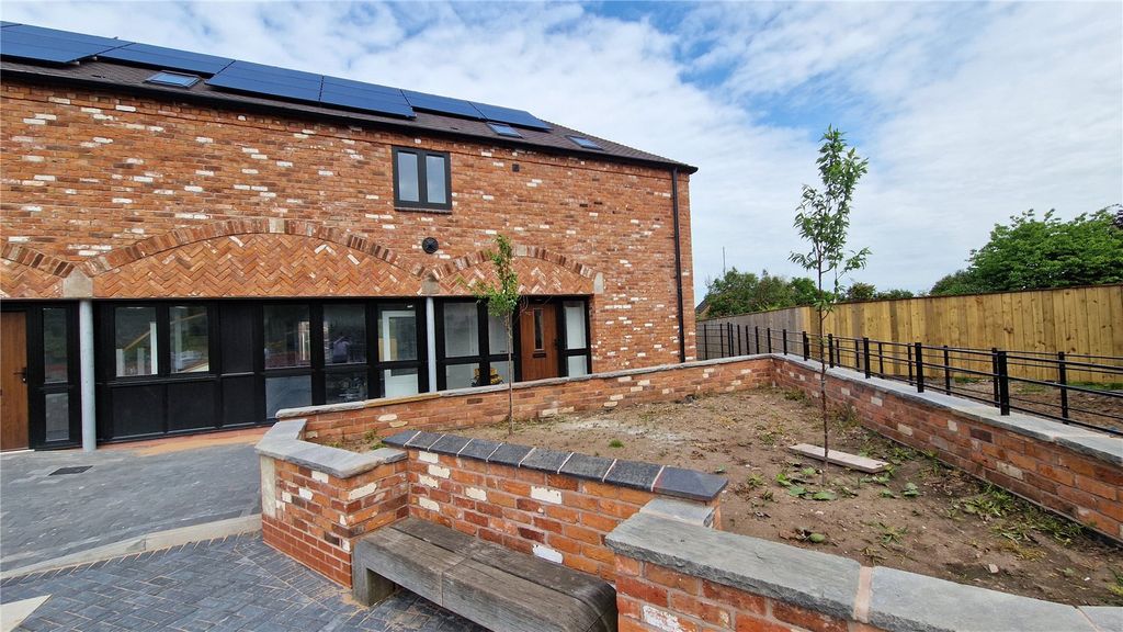 Property photo 2 of 13 Picture No. 12