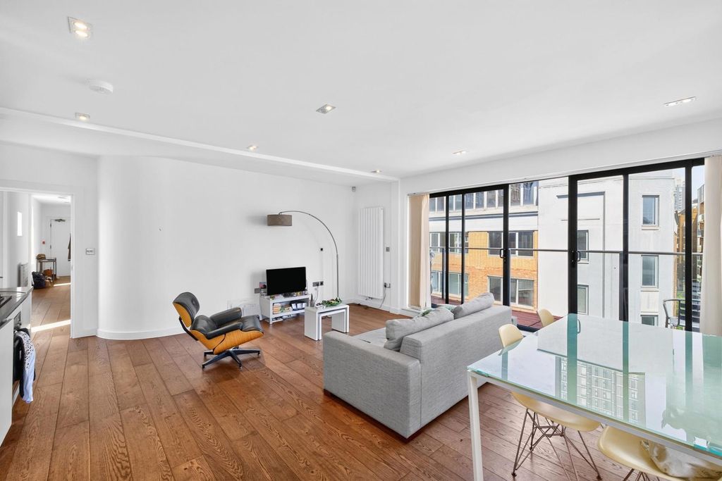 Property photo 1 of 20 Pbox-Img.Jpg