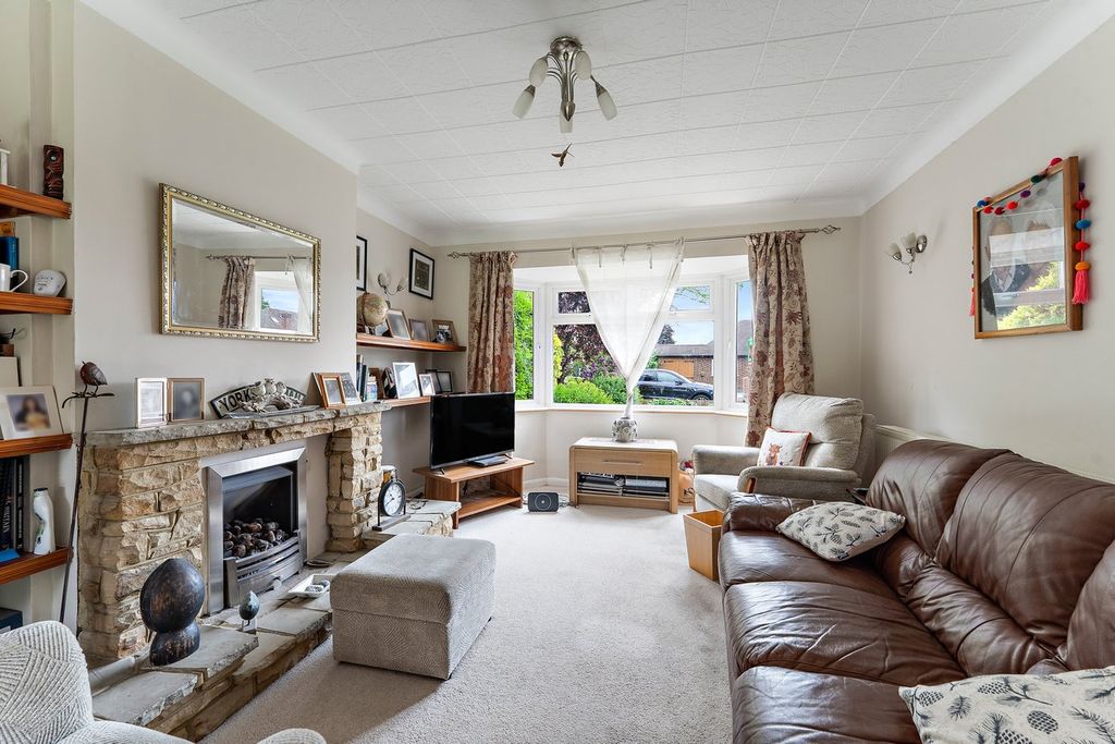 Property photo 2 of 13