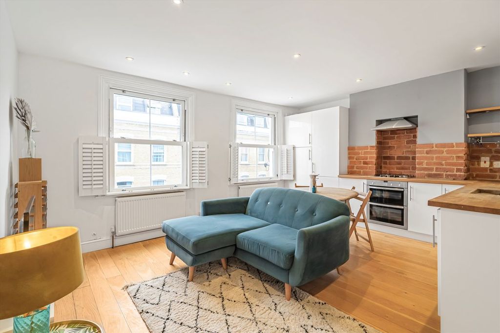 Property photo 1 of 6