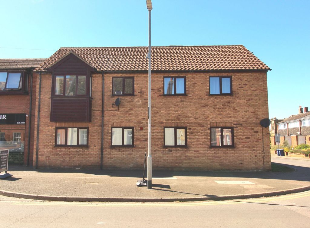 Property photo 1 of 5