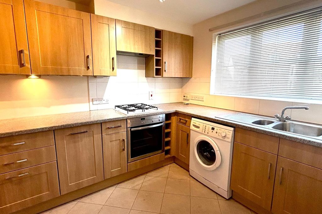 Property photo 2 of 14 Picture No. 03
