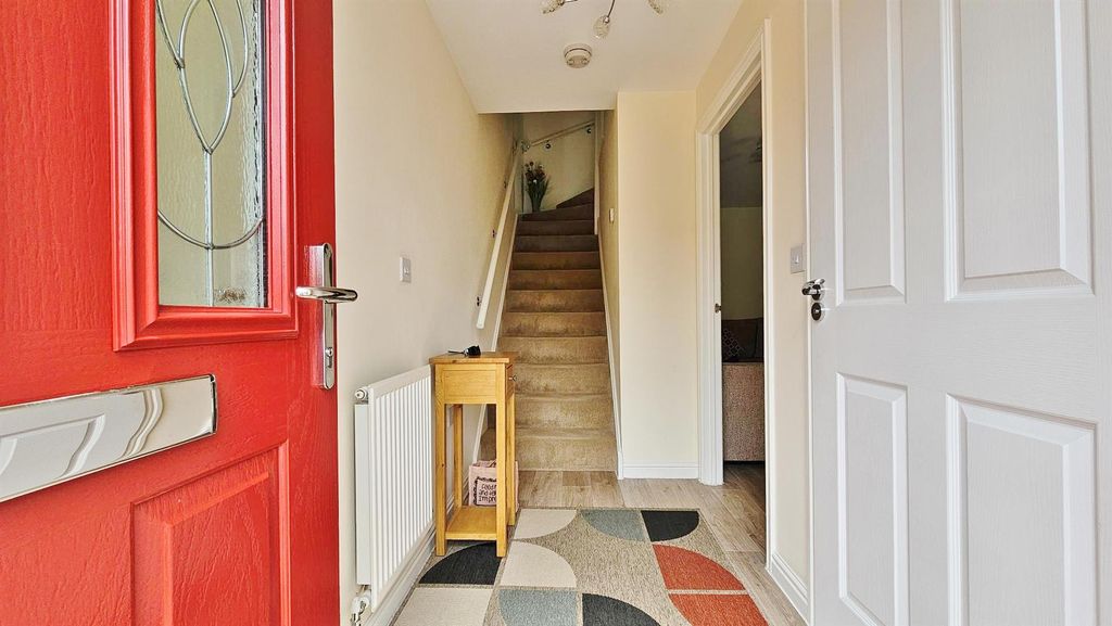 Property photo 3 of 17 Hall